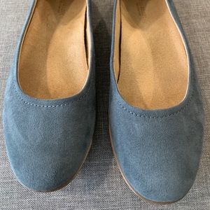 Naturalizer Flexy Flats